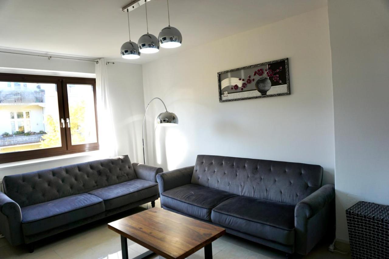 Alster Hamburg - Saniertes Und Mobliertes Apartment Mit Bad Und Kuche Eksteriør bilde
