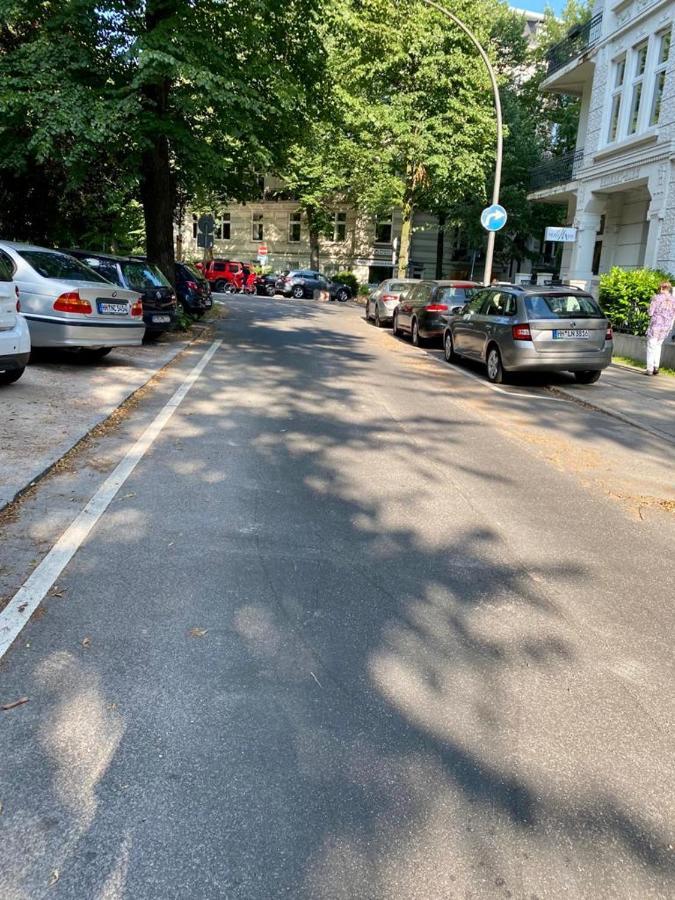 Alster Hamburg - Saniertes Und Mobliertes Apartment Mit Bad Und Kuche Eksteriør bilde